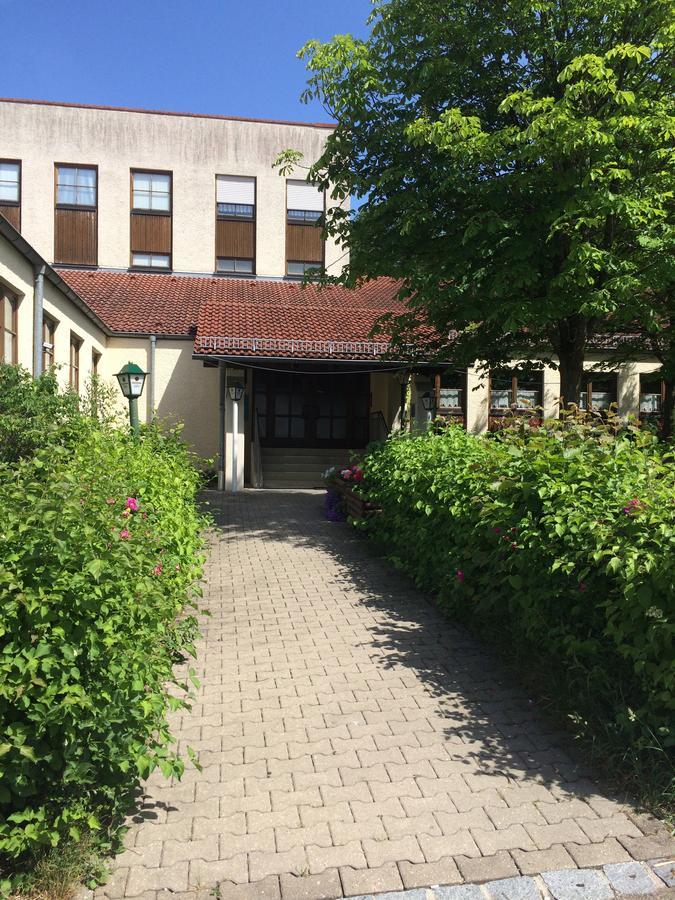 Hotel-Gasthof Deutschmeister Donauwörth Exterior foto